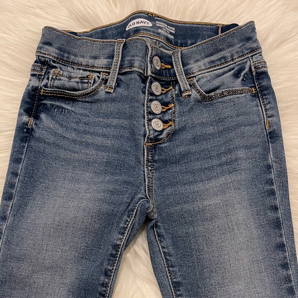 Like New! Old Navy rockstar denim jeggings 6T - Picture 3 of 6